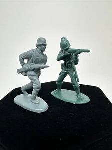 Vintage Hong Kong Soldier  Toys , Set 2 Pcs - 2 In….3 - Picture 1 of 15