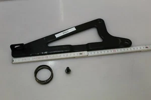 Suzuki Auspuffhalterung VL800 Bj.04/2013 - Bild 1 von 3