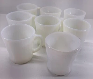 Lotto di 7 tazze bianche FIRE KING forno merce vetro latte manico D + 1 vetro federale  - Foto 1 di 5
