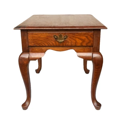 MESA AUXILIAR VINTAGE BROYHILL MADERA DE CEREZO REINA ANNE MESITA DE NOCHE CON CAJÓN Foto 1 de 4