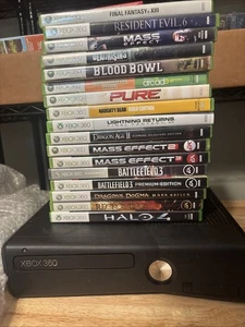 Microsoft Xbox 360 mit Kinect 4GB Schwarz Spielekonsole Bundle mit Spielen und Kinect - Bild 1 von 4