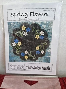 DIE WOLLNADEL "FRÜHLINGSBLUMEN" Kerzenmatte Muster fertig Größe 11,5" - Bild 1 von 5