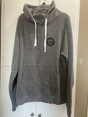 Sportiqe XL LA Kings Hoodie Cover