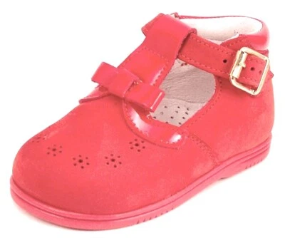 DE OSU -Spain - Baby Girls Red Leather Dress T-Strap Shoes - European - Size 4-6 - Image 1 of 4
