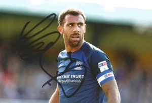 SOUTHEND: ANTON FERDINAND SIGNED 6x4 ACTION PHOTO+COA - Picture 1 of 1