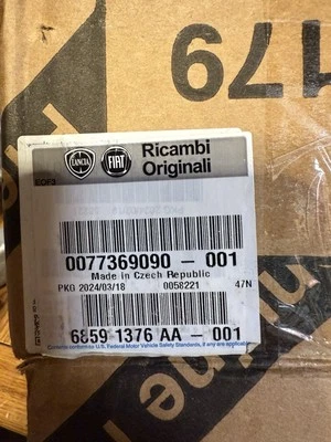 Conjunto Pinza Freno Disco Derecha Mopar Original 68591376AA 2022-2023 PRO MASTER Foto 1 de 4