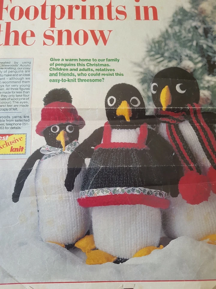 FOOTPRINTS IN THE SNOW & HAPPY HALLOWEEN - Revista Extraíble (G) Foto 1 de 1