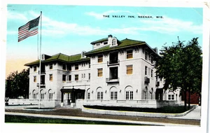 The Valley Inn Außenansicht Neenah Wisconsin Postkarte mit weißer Grenze - Bild 1 von 2