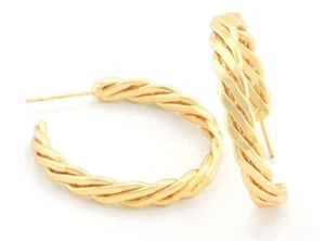 1 pair Hoop flat twisted swirl Earrings stud base Shiny gold tone plated 4213 - Picture 1 of 3