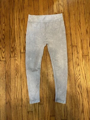 Aeropostale Women’s L Gray Ribbed Acid Wash Leggings Activewear Workout Athletic - Image 1 of 3
