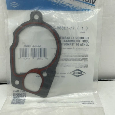 Junta termostática refrigerante motor 2007-2009 Suzuki XL-7 VICTOR REINZ 71-13585-00 Foto 1 de 3