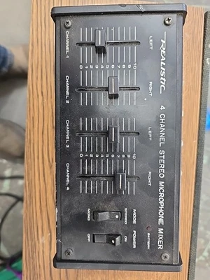 Realistic 4 Channel Mixer By RadioShack Battery Powered Battery Tested lights up - Image 1 of 4