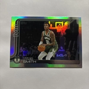 2025-26 Topps Holo Foil Tyler Smith Milwaukee Bucks #60 Parallel - Picture 1 of 2