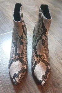 Marc Fisher Women's Ankle Boot Leather Snakeskin Size 5.5 - Picture 1 of 8