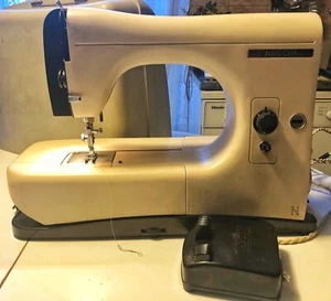 Vintage Necchi Type544W/Pedal Sewing Machine - Great '60 Storage - Picture 1 of 8