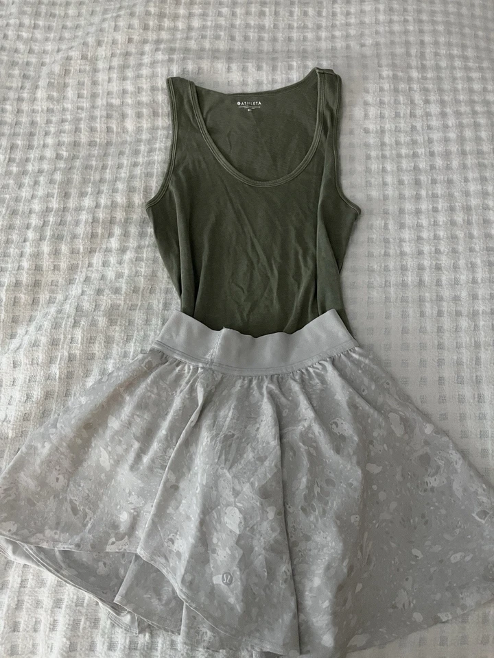 Camiseta sin mangas ATHLETA Uptempo talla XS verde jaspeado yoga Foto 1 de 4