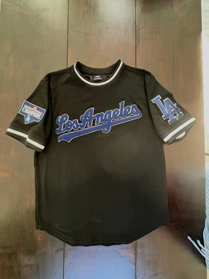 Womens Pro Standard Los Angeles Dodgers Jersey T Shirt Sz L Black 2020 WS Patch  - Image 1 of 4