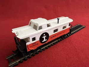 Tyco 327-14 HO 1975 de colección Illinois Golfo Central 8 ruedas caboose - nuevo caja abierta - Imagen 1 de 18
