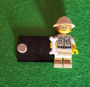 Lego Female Paleontologist Collectible Minifigure Series CMF Complete - Bild 1 von 1