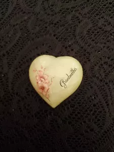 "Pisapapeles pisapapeles corazón ""abuela"" genuino vintage tallado a mano en Italia - Imagen 1 de 5