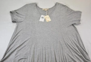 women's Living Doll t-shirt size 1X heather gray short sleeve v-neck darted rayo - Picture 1 of 8