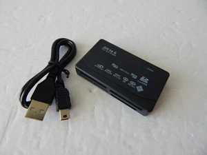 Lector universal de tarjetas de memoria flash compacto todo en uno USB 2.0 - negro nuevo - Imagen 1 de 8