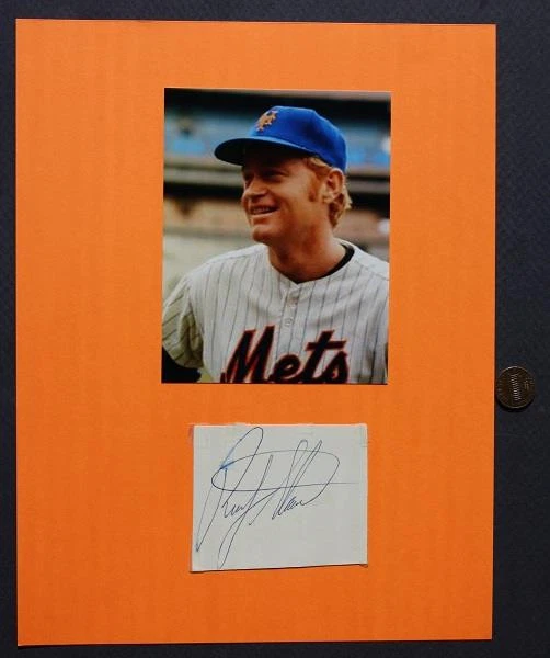 1970-80s New York Mets Star Rusty Staub signed autographed card & photo set ---- - Image 1 of 1