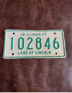 Matrícula de motocicleta Illinois 1977. Etiqueta vintage # 102846 🏍 Ver fotos - Imagen 1 de 5