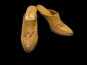 The Wild Pair Open Back Western Bootie Stacked Heel Sz 8.5B Made In Brazil - Picture 1 of 6