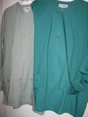 New SCRUB JACKET adult XL or 2XL Dark GREEN pockets scrubs Snaps STAT - Image 1 of 2