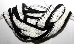 New Handmade Knitted Sparkling Black & White Woman's Cowl - Picture 1 of 1