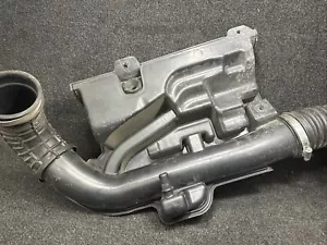 Genuine GM 2013-2019 Chevrolet Impala Malibu Cleaner Outlet Duct Tube 13313804 - Picture 1 of 3