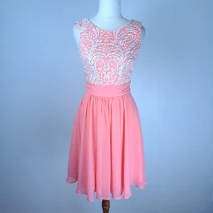 Review Womens Dress Size 6 Pink White Fit Flare - Picture 1 of 10