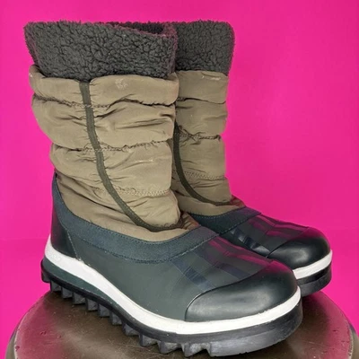 Adidas x Stella McCartney Moss Green, Dark Green Pull-On Lug Sole Snow Boot Sz 8 - Image 1 of 4
