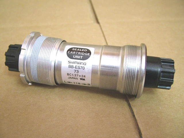 New-Old-Stock Shimano Deore XT Octalink (BB-ES70) Bottom Bracket (73x118mm) - Image 1 of 1