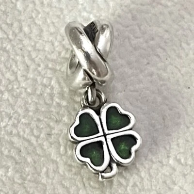 Auténtico Pandora Verde Esmalte Cuatro Hojas Trébol Cuelga Dije! Foto 1 de 4