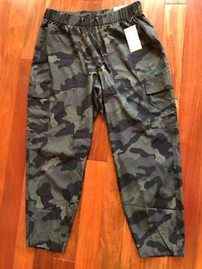 Old Navy Camo Jogger LARGE Camo Stretchtech Quick Dry - Picture 1 of 8