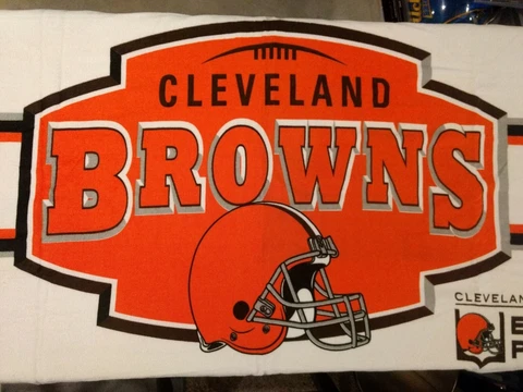 CLEVELAND BROWNS BENCH TOWEL 28"X55" 100% COTTON NFL LICENSED BLOWOUT PRICE Cover