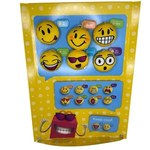 Juego de 6 juguetes de peluche emoji McDonald's Happy Meal 2016 - Imagen 1 de 10