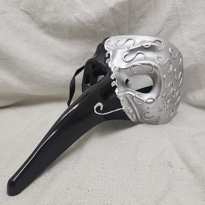 Mask Venetian Joker Italy Long Nose Beistle Black & Silver Masquerade Mardi Gras - Image 1 of 4