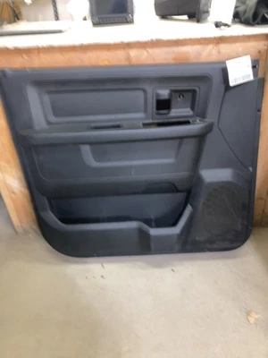 20 DODGE PICKUP 3500 Front Door Trim Panel Left Foto 1 de 4