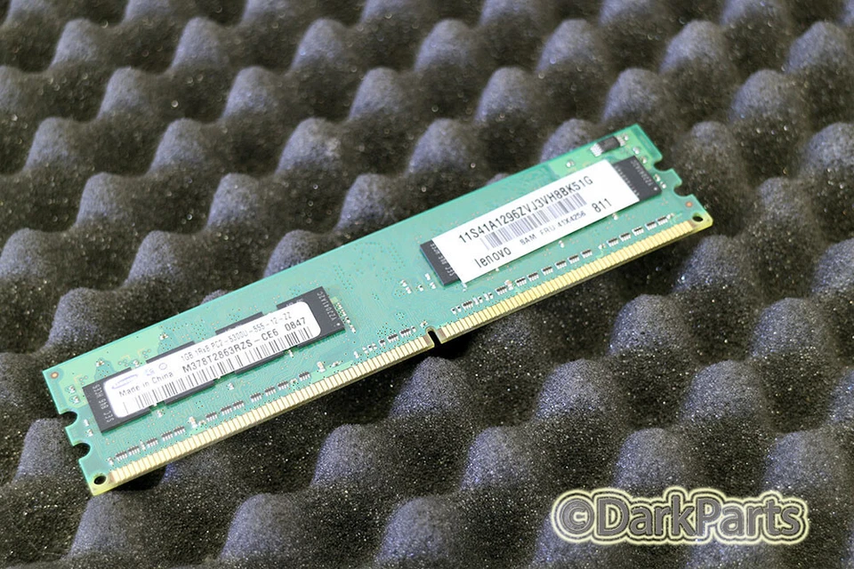 Samsung M378T2863RZS-CE6 PC2-5300U-555-12-ZZ 1GB Memory RAM - Immagine 1 di 1
