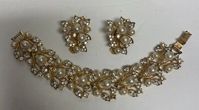 Серьги-браслеты с цветочным золотым кристаллом и искусственным жемчугом Kenneth Jay Lane - Изображение 1 из 4