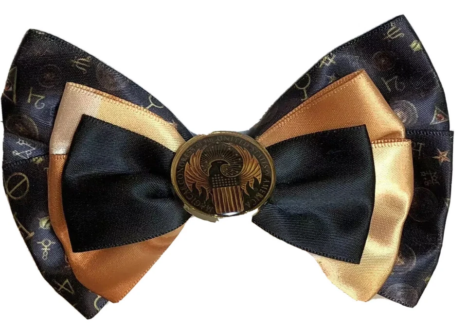 Broche prendedor pajarita vintage TM & WBEL Congreso Mágico de los EE. UU. VN Foto 1 de 4