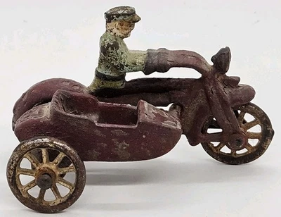 Antiguo juguete HUBLEY "Cop" de hierro fundido rojo para motocicleta Sidecar hecho en EE. UU. 4" Foto 1 de 4