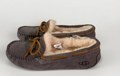 ZAPATILLAS/MOCASINES MUJER UGG DAKOTA PELTRE 1107949, TALLA 6, AUTÉNTICOS/NUEVOS Foto 1 de 4