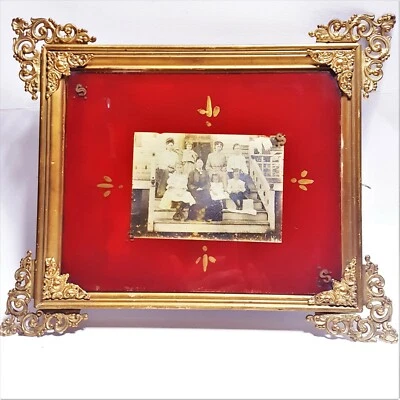 Antique Gold Wood Frame & Reverse Painted Glass Victorian Photograph Tin Corners - Image 1 of 4