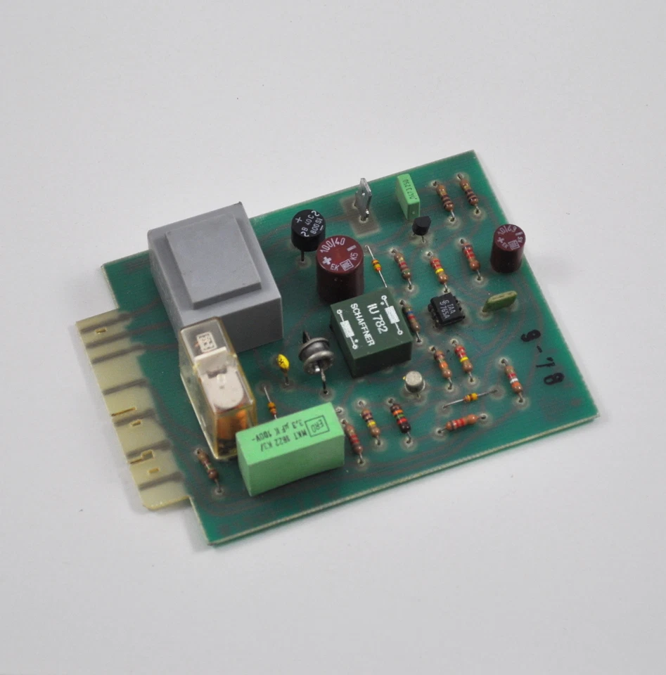 Bosch Elektronik 3004107AA0 Typ 1 Platine (6/220〜ITK) Wäschetrockner T495T  - Bild 1 von 3