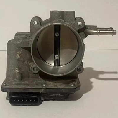 2010 - 2015 Toyota Camry RAV4 2.5L 2.7L Throttle Body OEM Toyota Genuine - Image 1 of 4