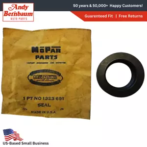1951-1953 Chrysler New Yorker V8 Torque Convertor Turbine Shaft Seal 1323691 NOS - Picture 1 of 5